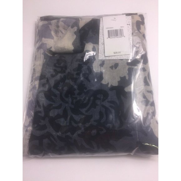 Cejon Stripe Damask Infinity Loop, Retail $28.00 - Picture 3 of 6